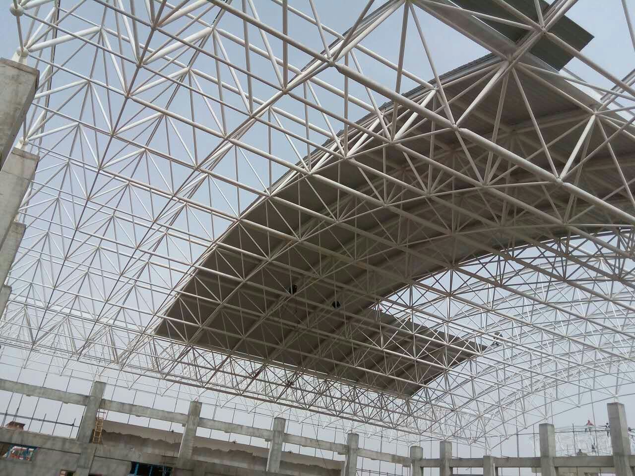 大渡口青岛一汽网架
